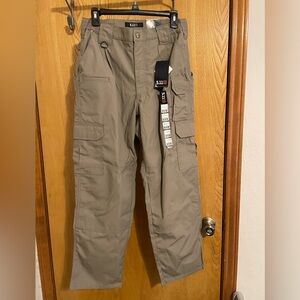 NWT. 5.11 Taclite Pro Pants. Regular fit. 📦 SAME OR NEXT DAY SHIPPING
